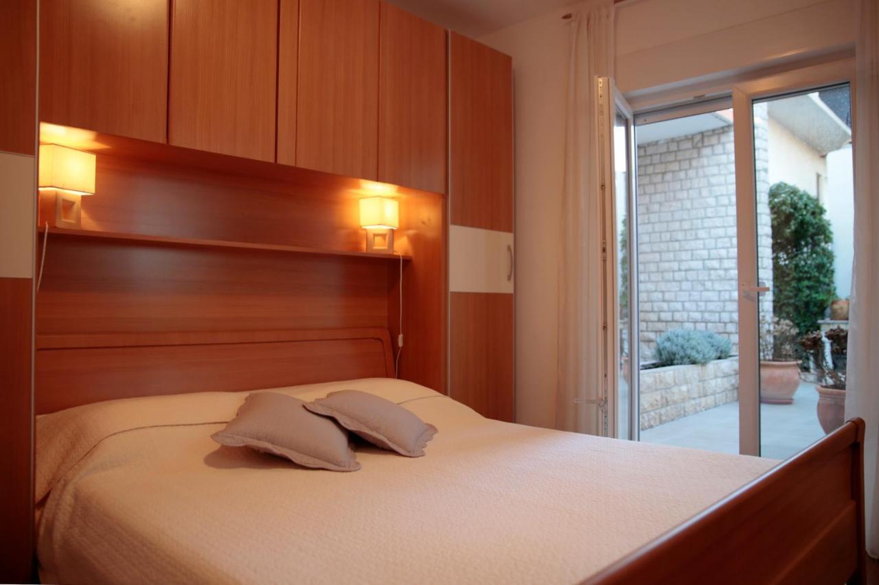 Apartments Rino Водице Екстер'єр фото