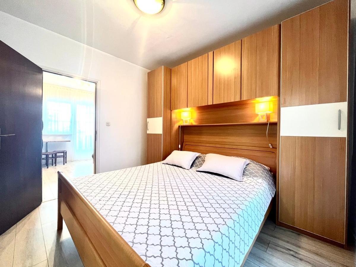 Apartments Rino Водице Екстер'єр фото