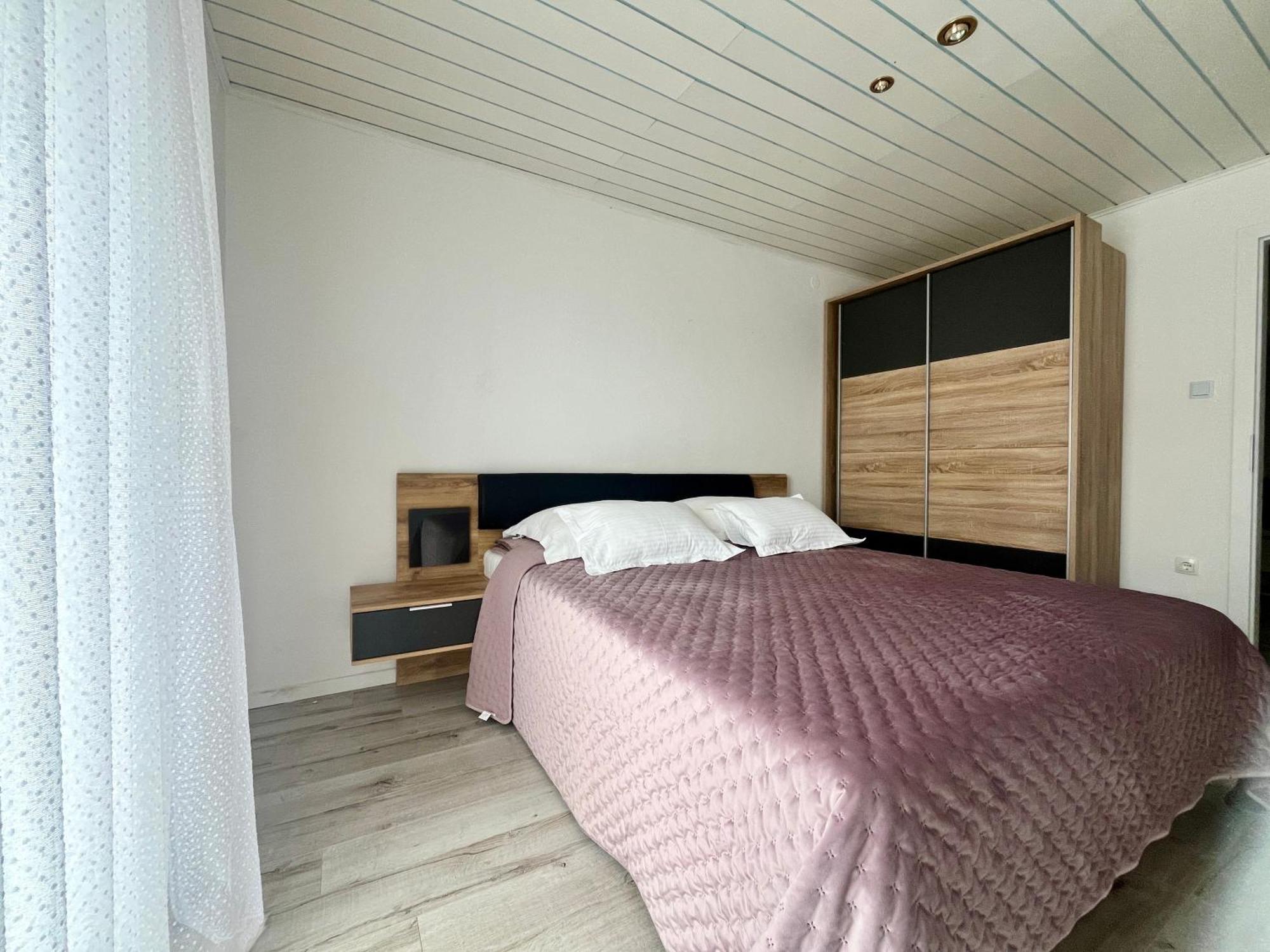 Apartments Rino Водице Екстер'єр фото