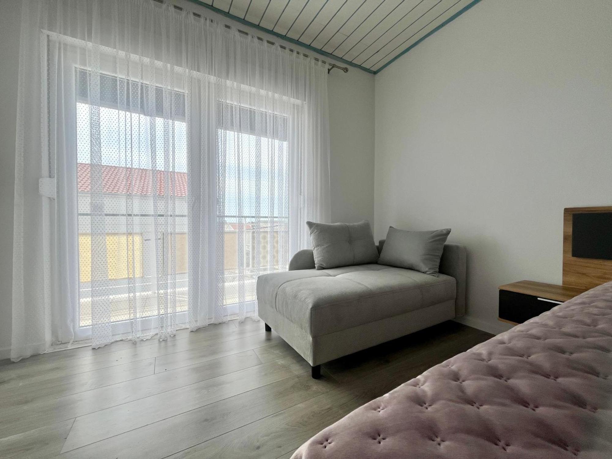 Apartments Rino Водице Екстер'єр фото