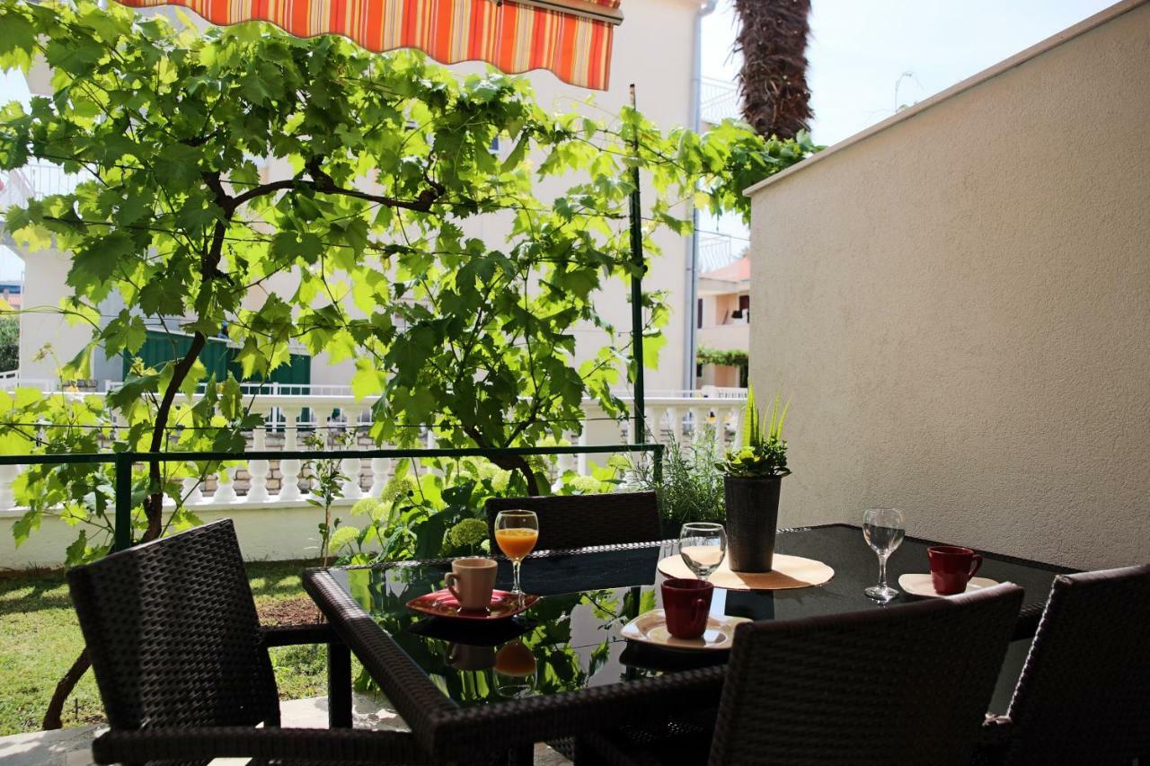 Apartments Rino Водице Екстер'єр фото